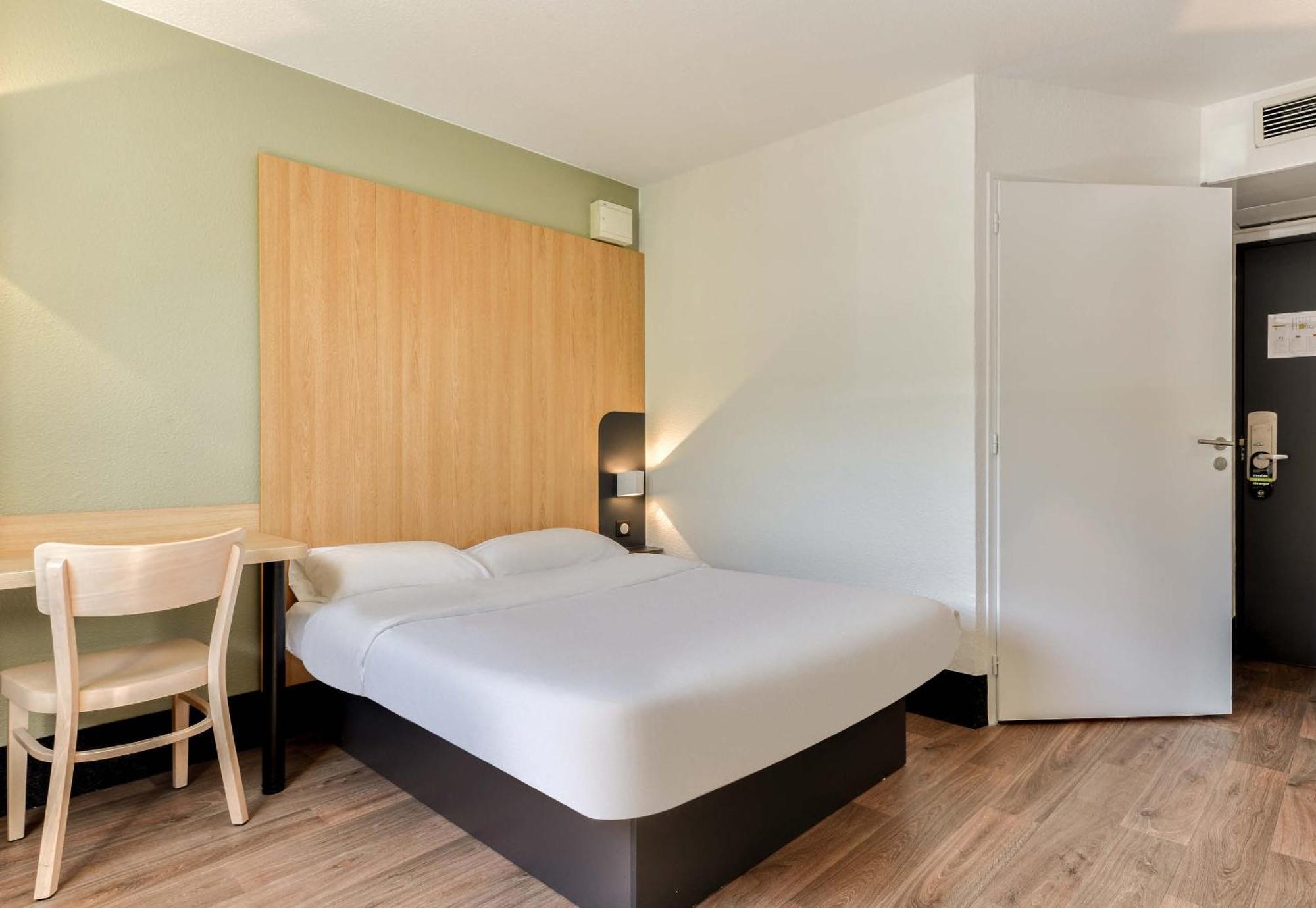 B&B Hotel Безие Екстериор снимка